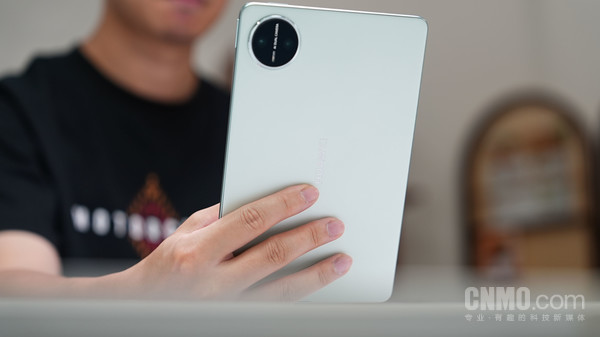 华为MatePad Mini测评：一手玩转的超强超Mini平板